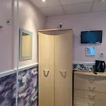 Oyo Wynnstay Hotel